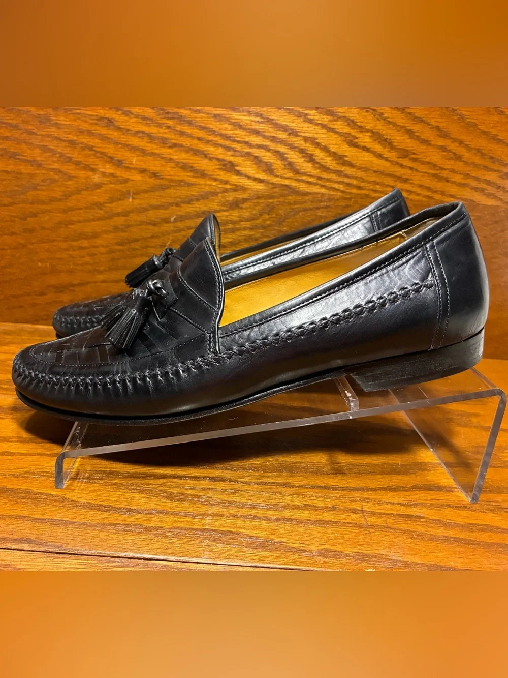 Y2K VTG Johnston & Murphy Woven Black Leather Tassel Kiltie Loafers Men’s 9
